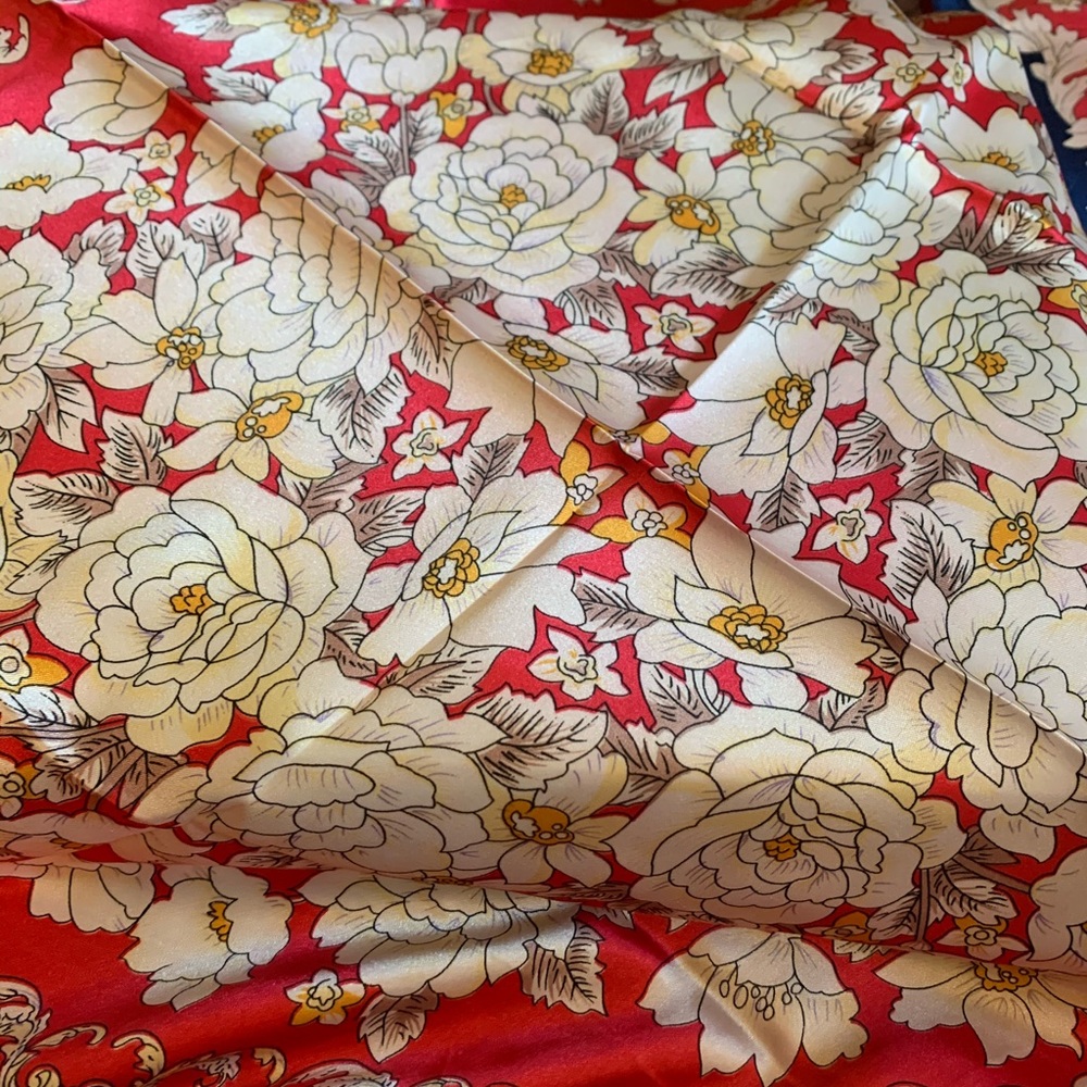 Patterned scarf